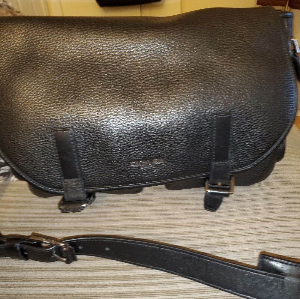 Michael Kors Bag - Picture 2 of 7